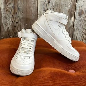 Pre-owned Nike Air Force 1 Mid '07 White 2017 5.5 or 7
